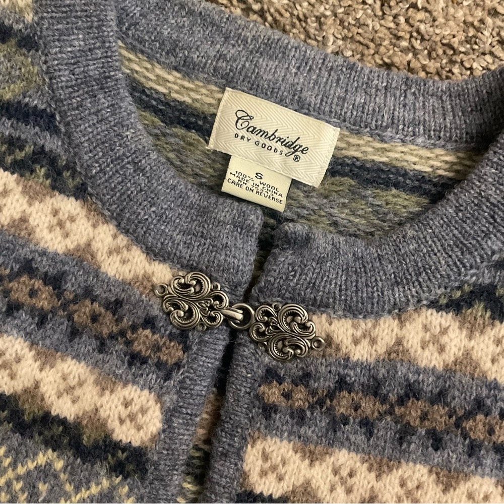 Vintage Cambridge Dry Goods Wool Nordic Pewter Clasp Fair Isle Cardigan Sweater - Picture 4 of 5